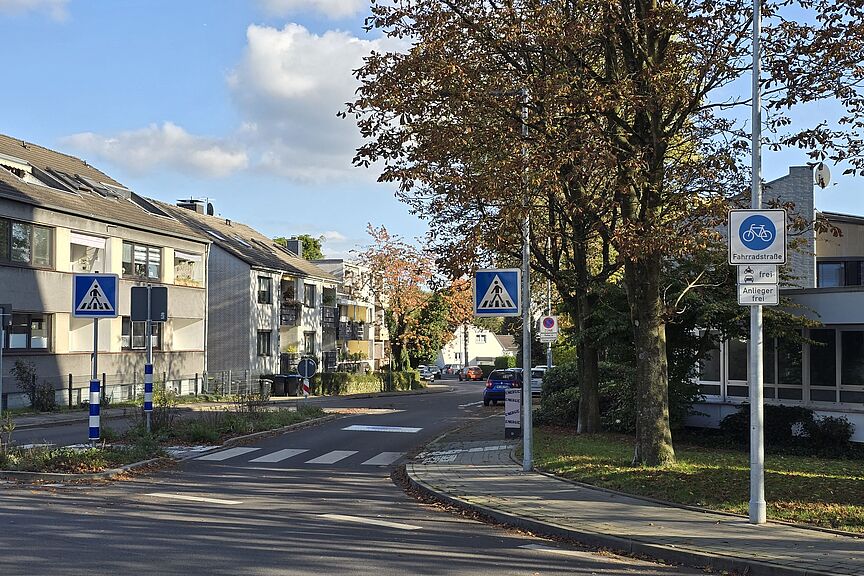 Fahrradstraße Millrather Weg Fahrradstraße Millrather Weg